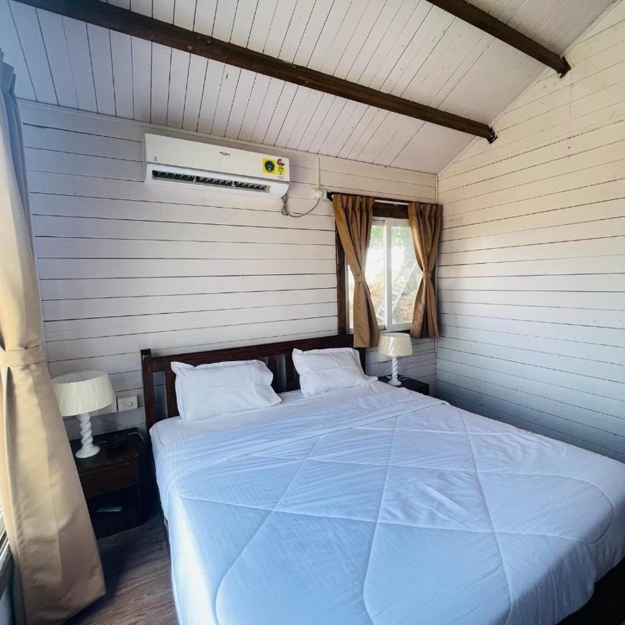 Waterrock Stays The Mango Tree Chalet 푸네 외부 사진